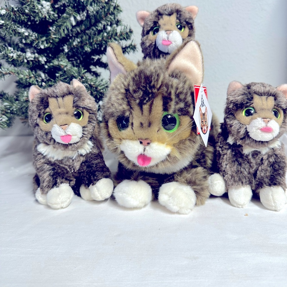 Lil Bub plush CAT with 3 Lil Bub kittens RARE
